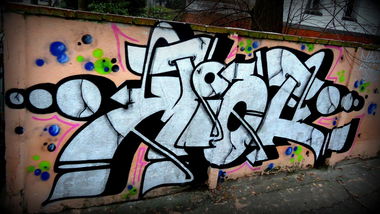 Graffiti Wall - Photo by mioer