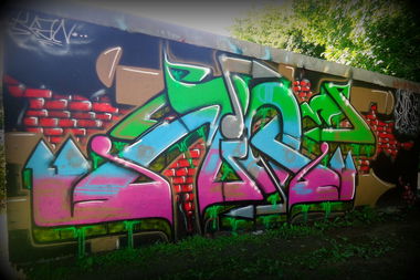 Graffiti Wall - Photo by mioer