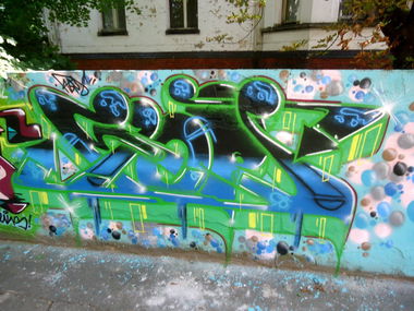 Graffiti Wall - Photo by mioer