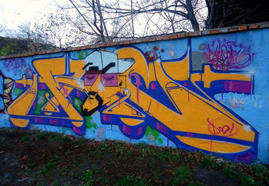 Graffiti Wall - Photo by mioer