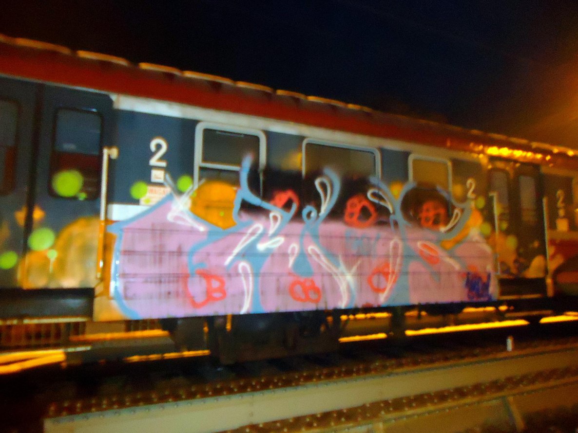 Graffiti Bombing - Photo by mioer