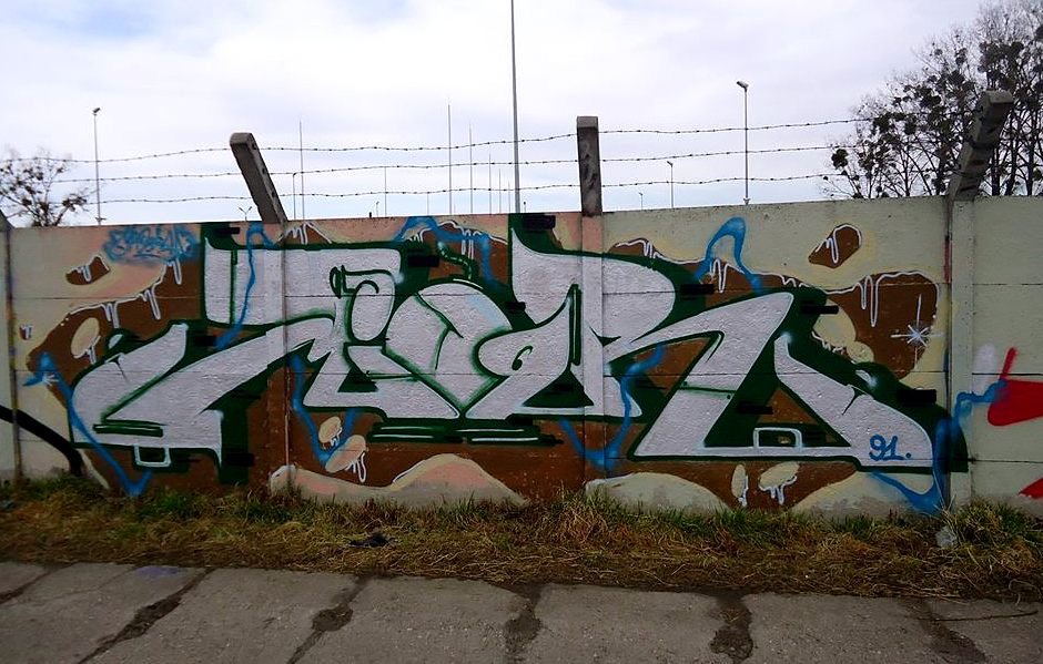 Graffiti Wall - Photo by mioer