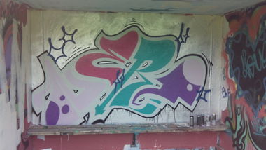 Graffiti Wall - Photo by mirakoli - save, nail, nert