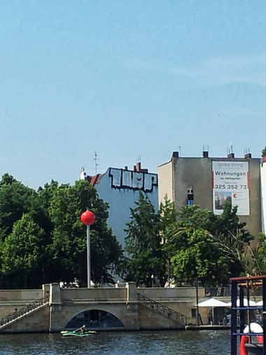 Graffiti Bombing - Photo by miran_137 - 1up, rooftop, OneUnitetPowerCrew