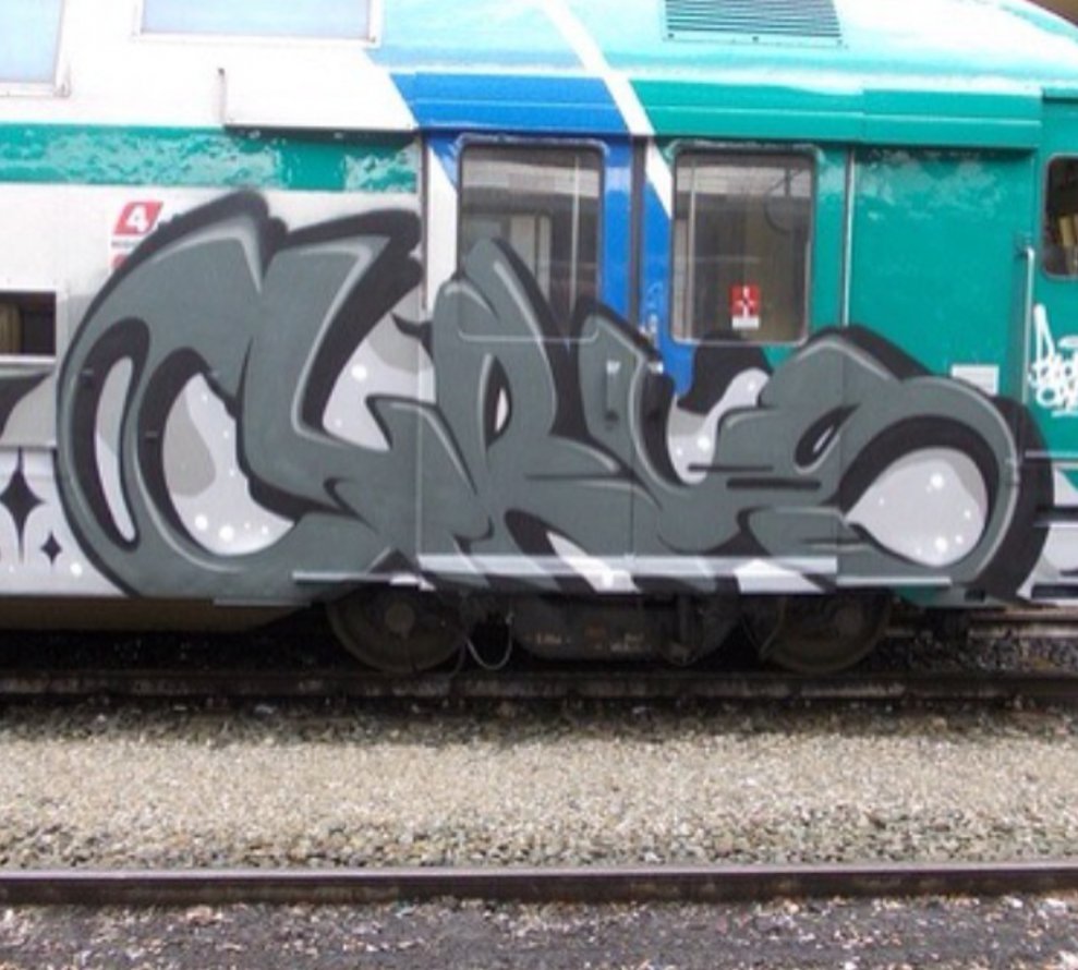 Graffiti Train - Photo by miran_137
