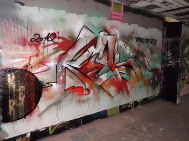 Graffiti Wall - Photo by misrbl - ker