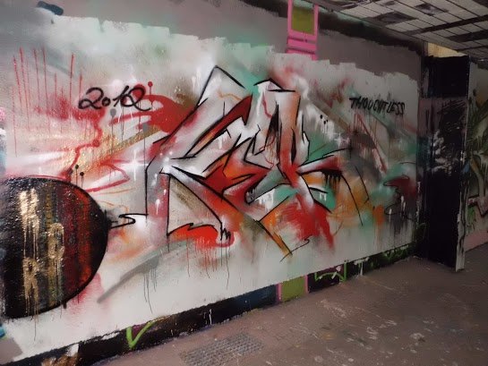Graffiti Wall - Photo by misrbl - ker