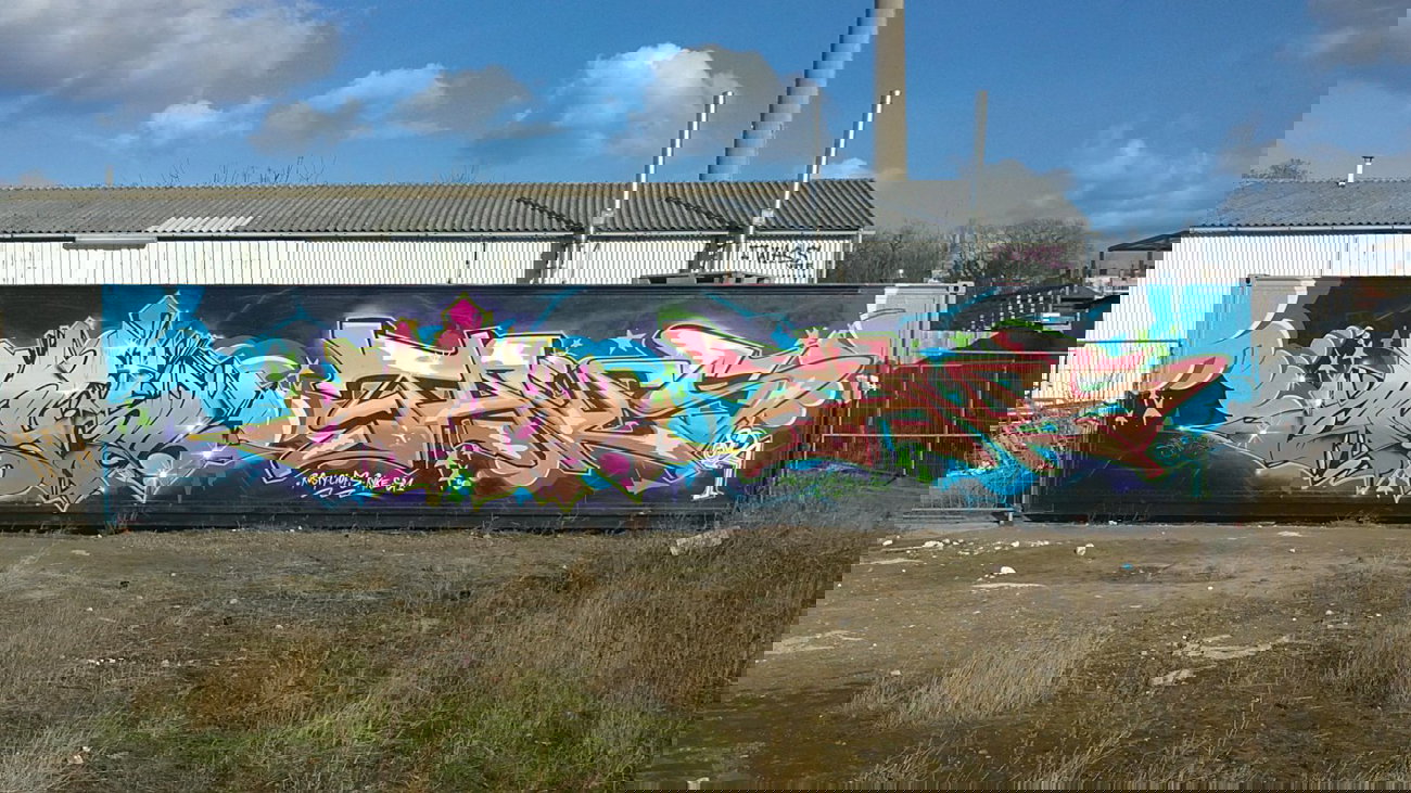 Graffiti Wall - Photo by mist - mist, tanes, mrb (2012)