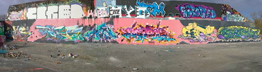 Graffiti Wall - Photo by mist - Dhos, Tanes, Mist (2013)