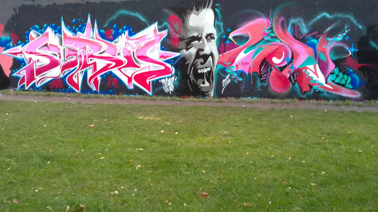 Graffiti Wall in Berlin - Photo by mist - syrus, mist, mrb (2013)