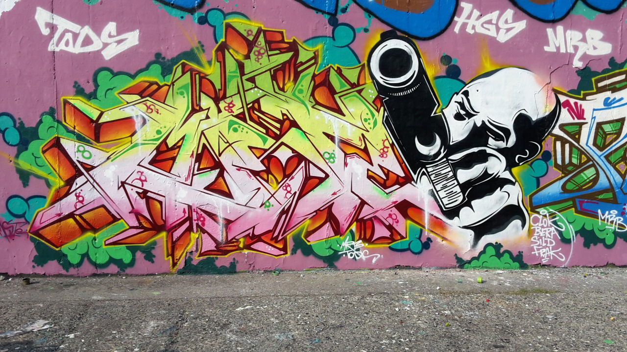 Graffiti Wall in Berlin  - Photo by mist - Mist, miste, tods (2016)