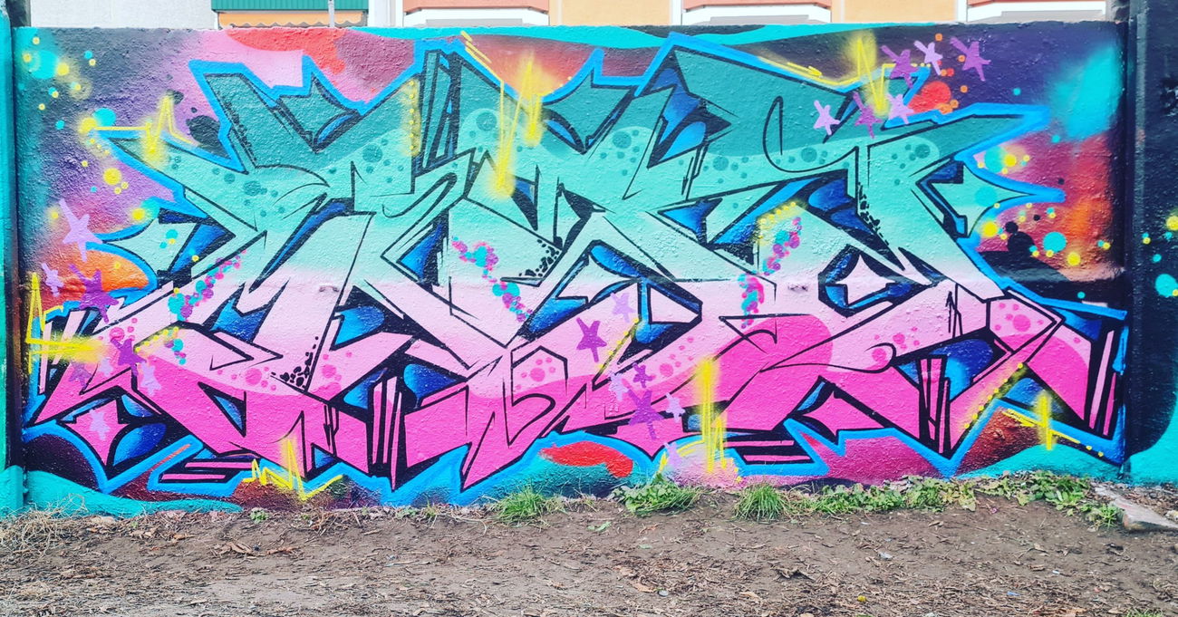 Graffiti Wall - Photo by mist (2022)