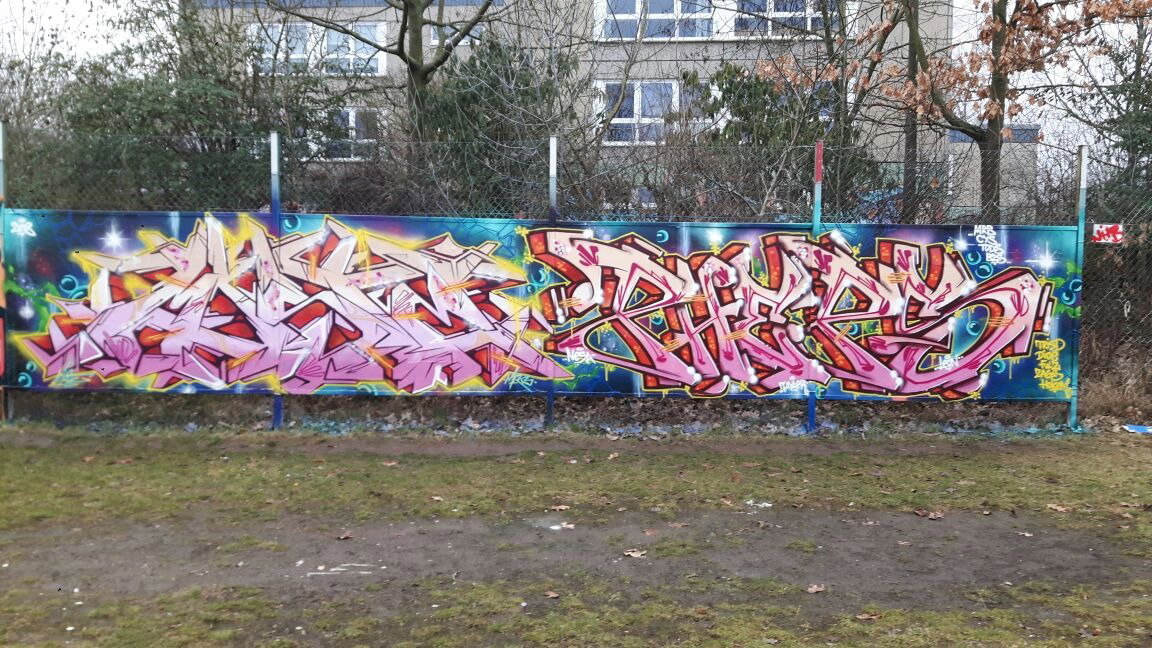 Graffiti Wall in Berlin - Photo by mist (2018)