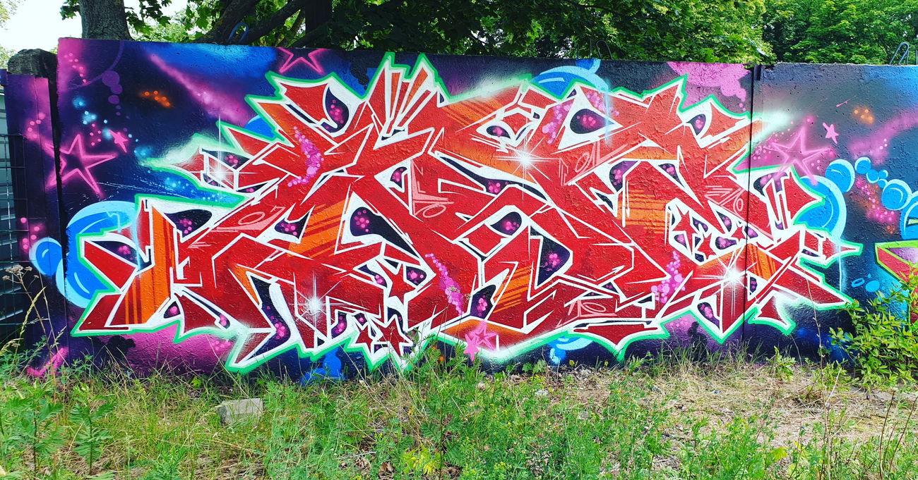 Graffiti Wall - Photo by mist (2020)