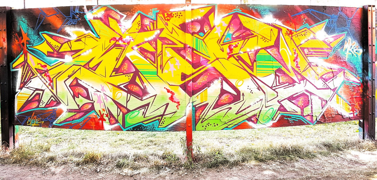 Graffiti Wall - Photo by mist (2018)