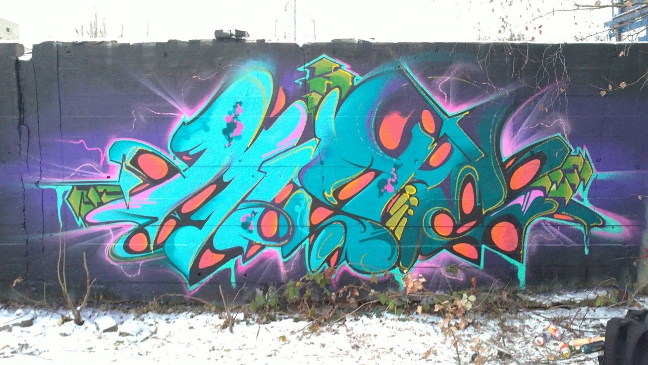 Graffiti Wall in Berlin - Photo by mist - mist, mrb (2012)