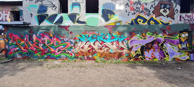 Graffiti Wall - Photo by mist (2021)