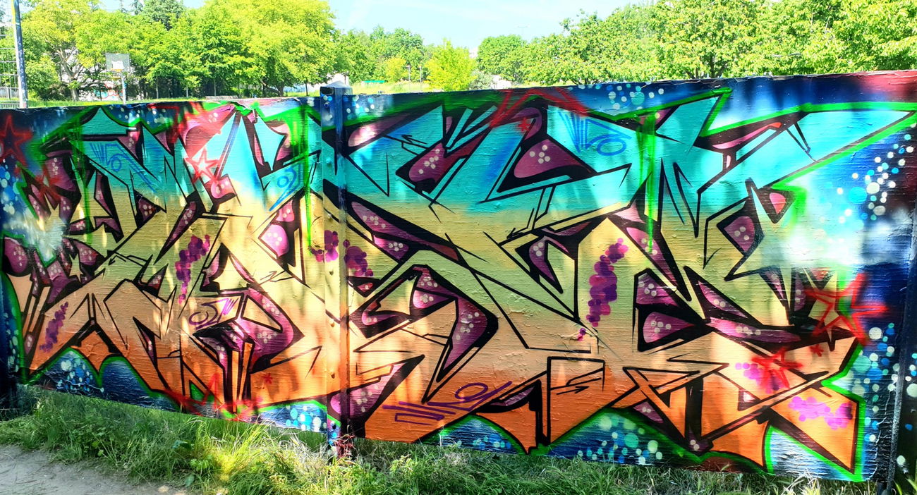 Graffiti Wall - Photo by mist (2021)