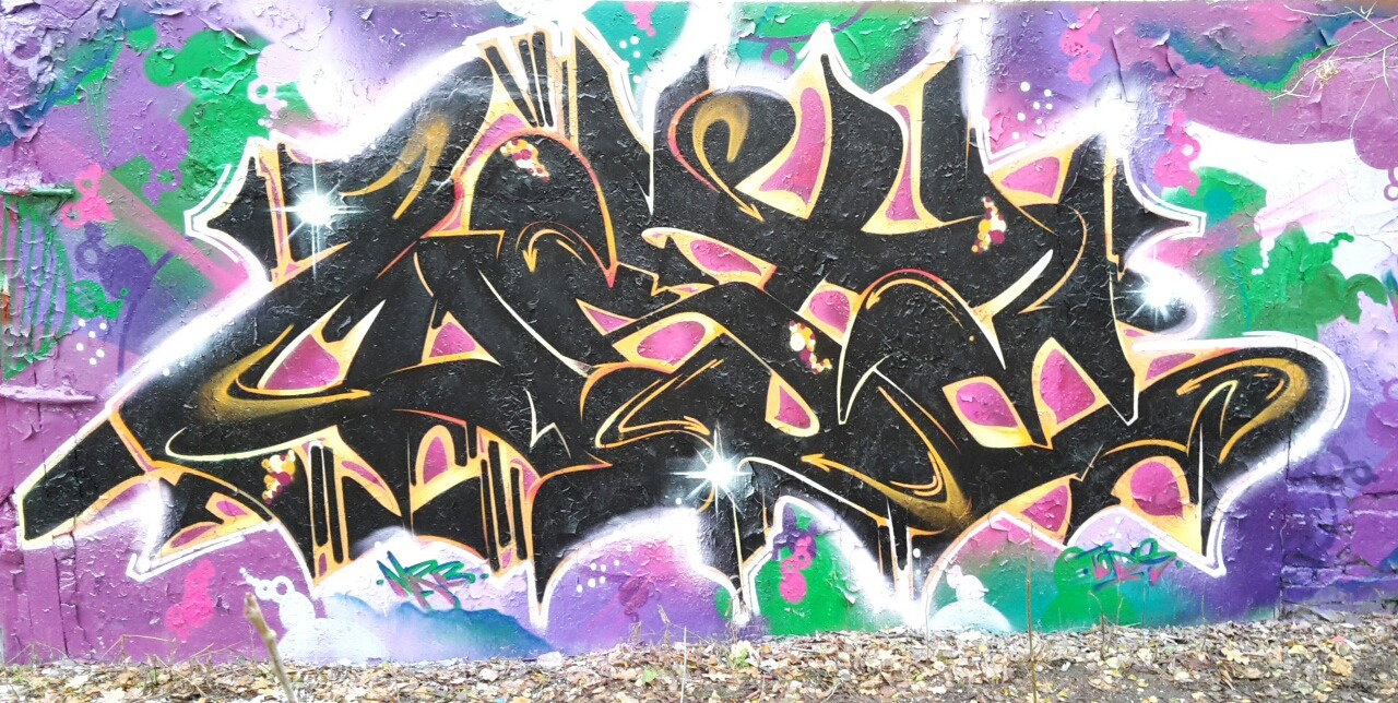 Graffiti Wall in Berlin - Photo by mist - Mist, miste, mrb (2016)