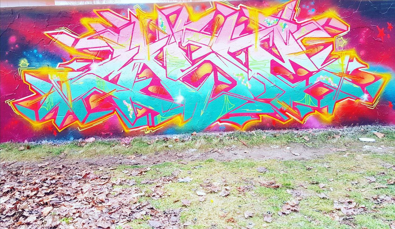 Graffiti Wall in Berlin - Photo by mist - Mist, mrb, tods (2017)