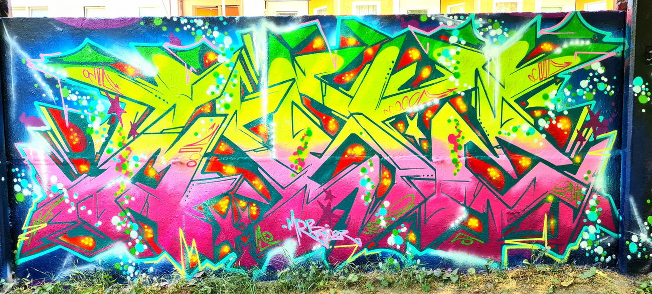 Graffiti Wall - Photo by mist (2021)