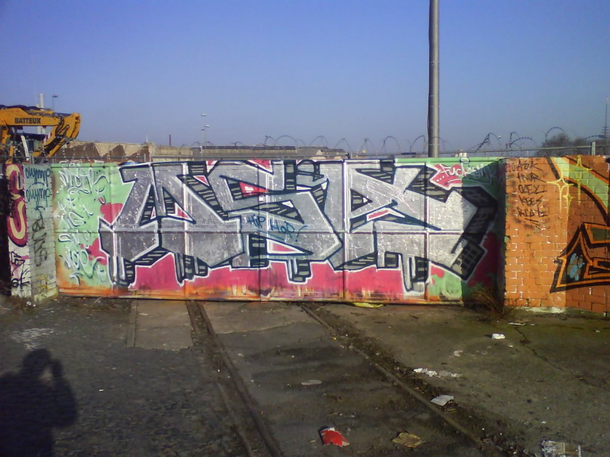 Graffiti Wall - Photo by mistanice - msa, olymp, jig (2010)