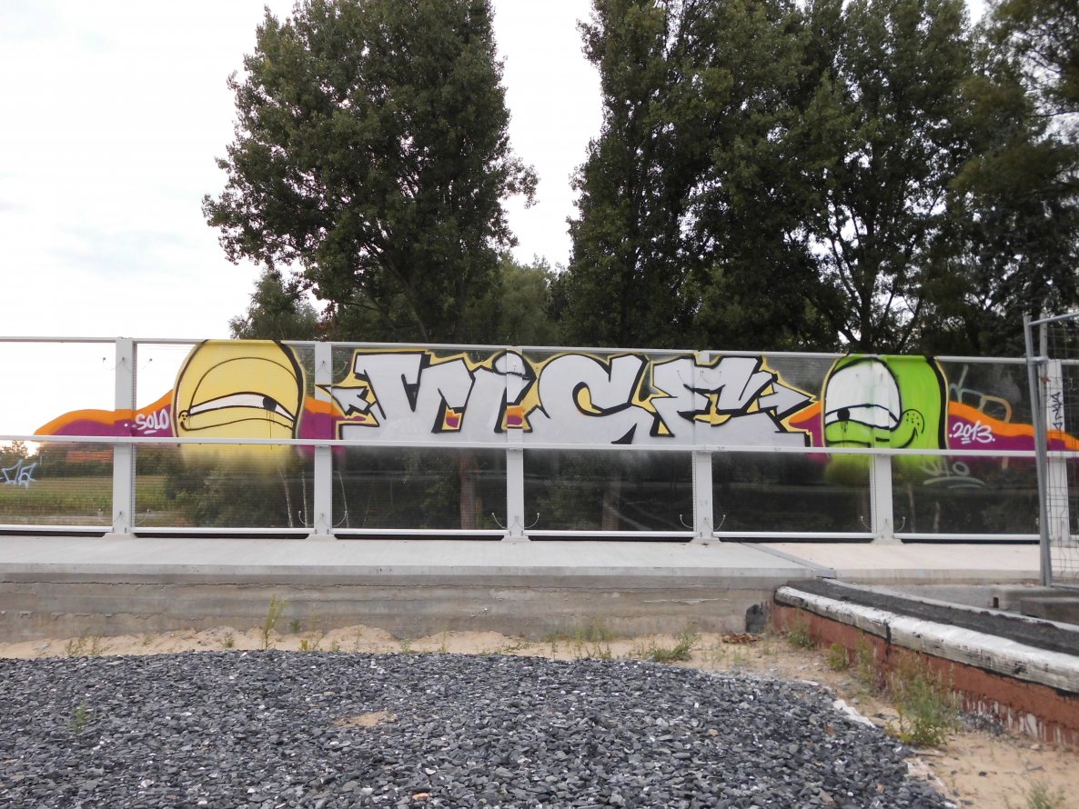 Graffiti Wall - Photo by mistanice - vice, solo, msa (2013)