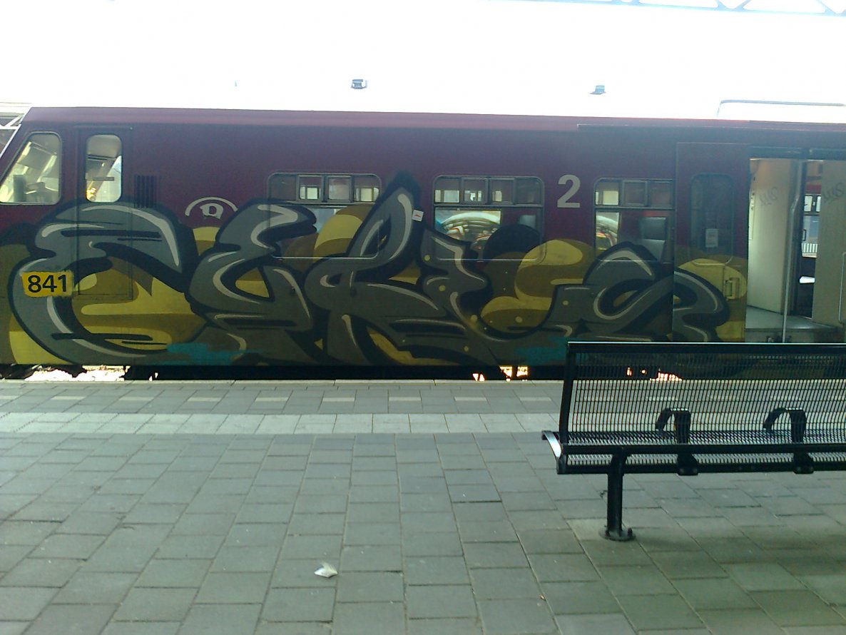 Graffiti Train in Roosendaal - Photo by misticbromberg