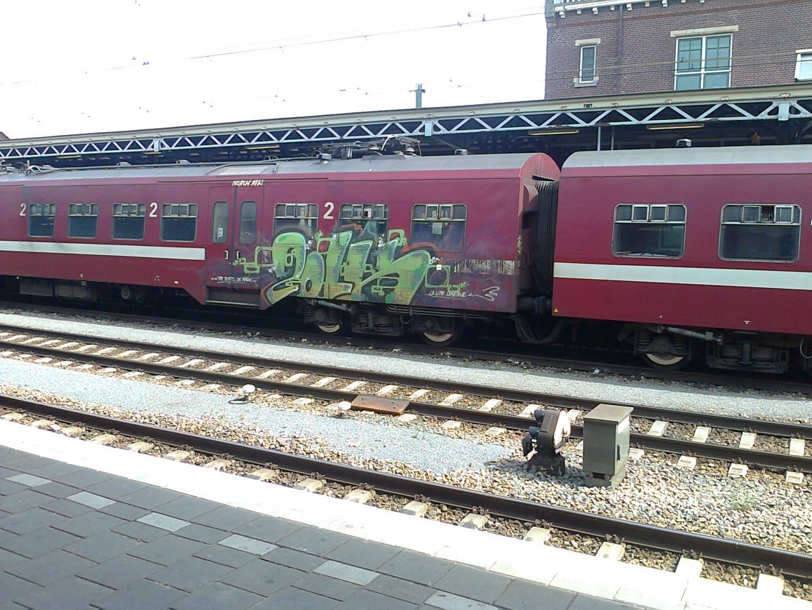 Graffiti Train in Roosendaal - Photo by misticbromberg - zolk