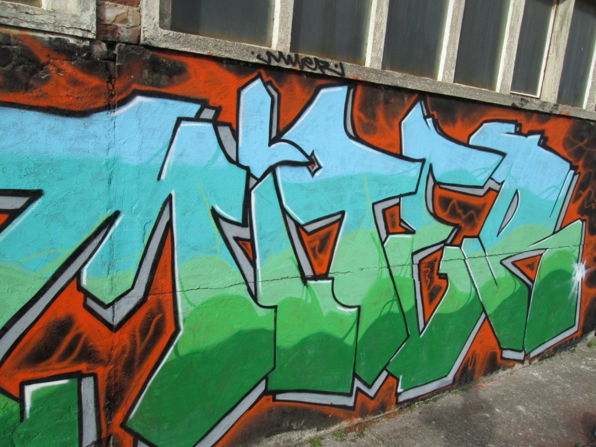 Graffiti Wall - Photo by mitesone