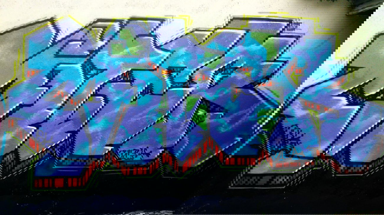 Graffiti Wall - Photo by mitesone