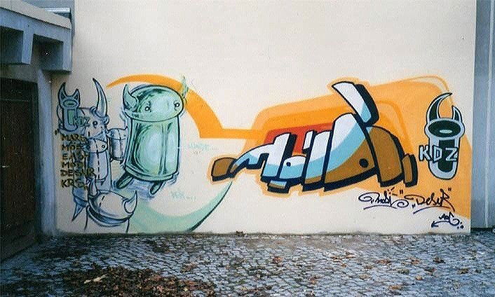 Graffiti Wall - Photo by modi