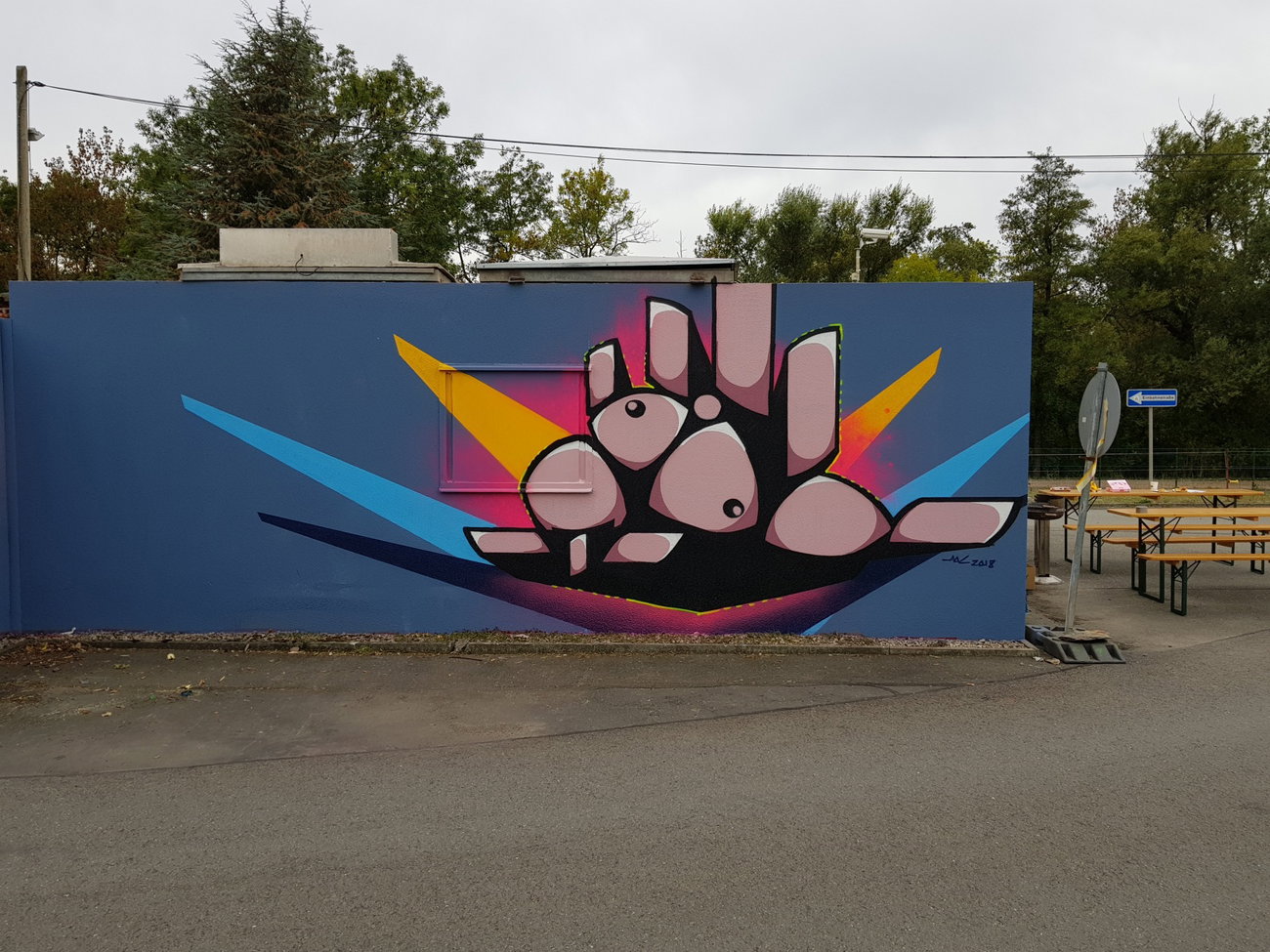 Graffiti Wall - Photo by modi