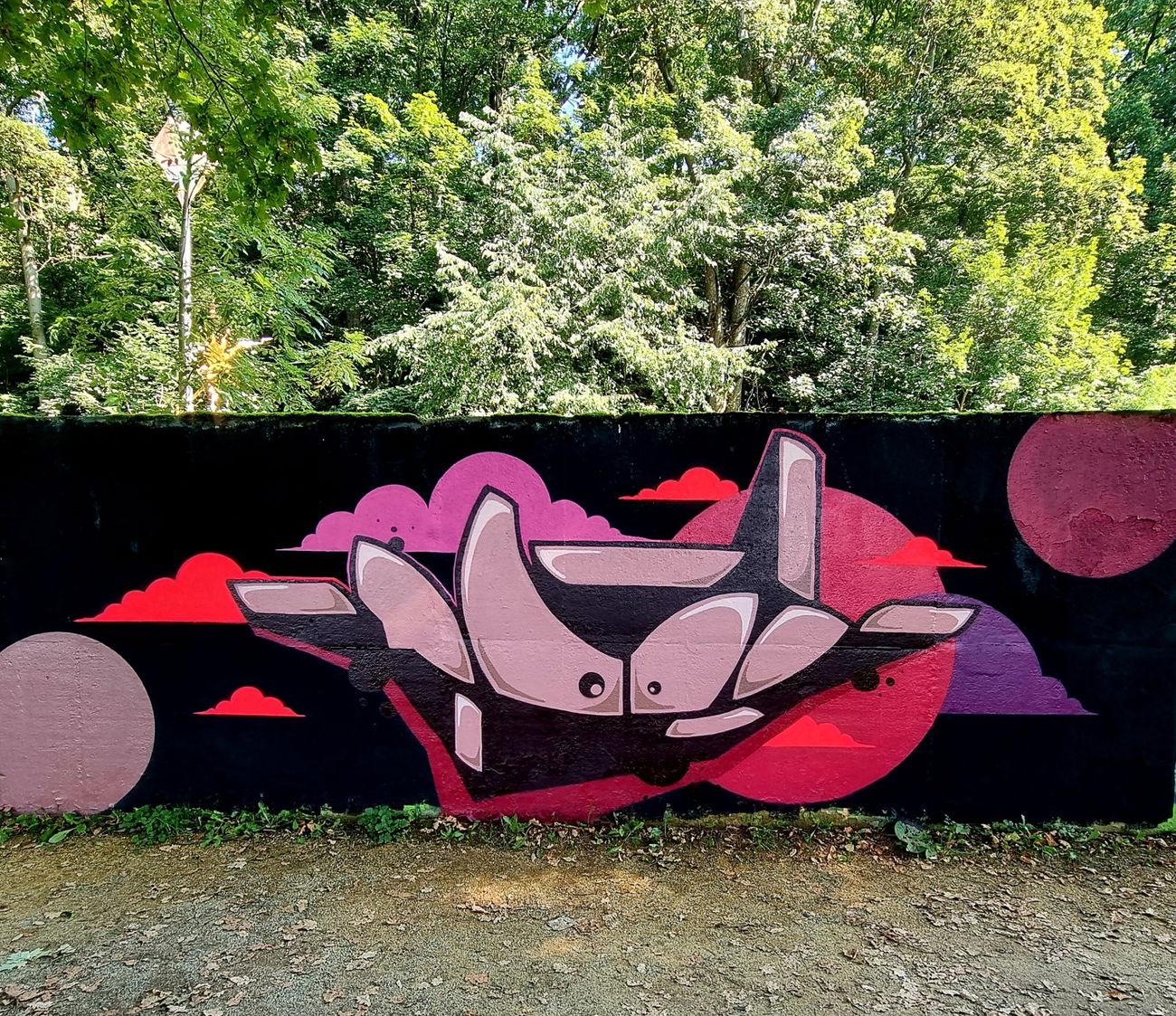 Graffiti Wall - Photo by modi