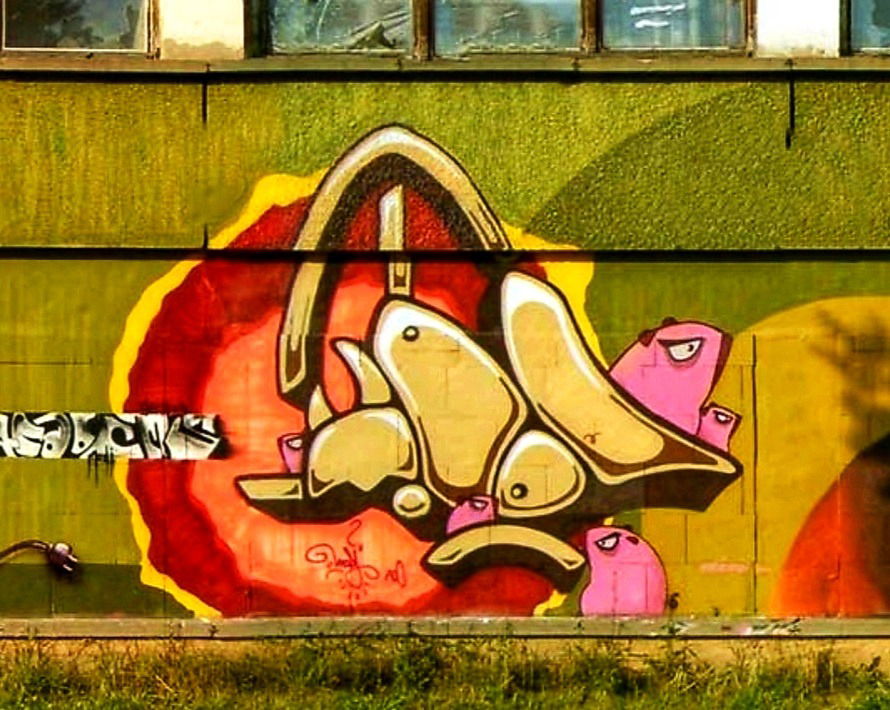 Graffiti Wall - Photo by modi - modiaoc (2021)