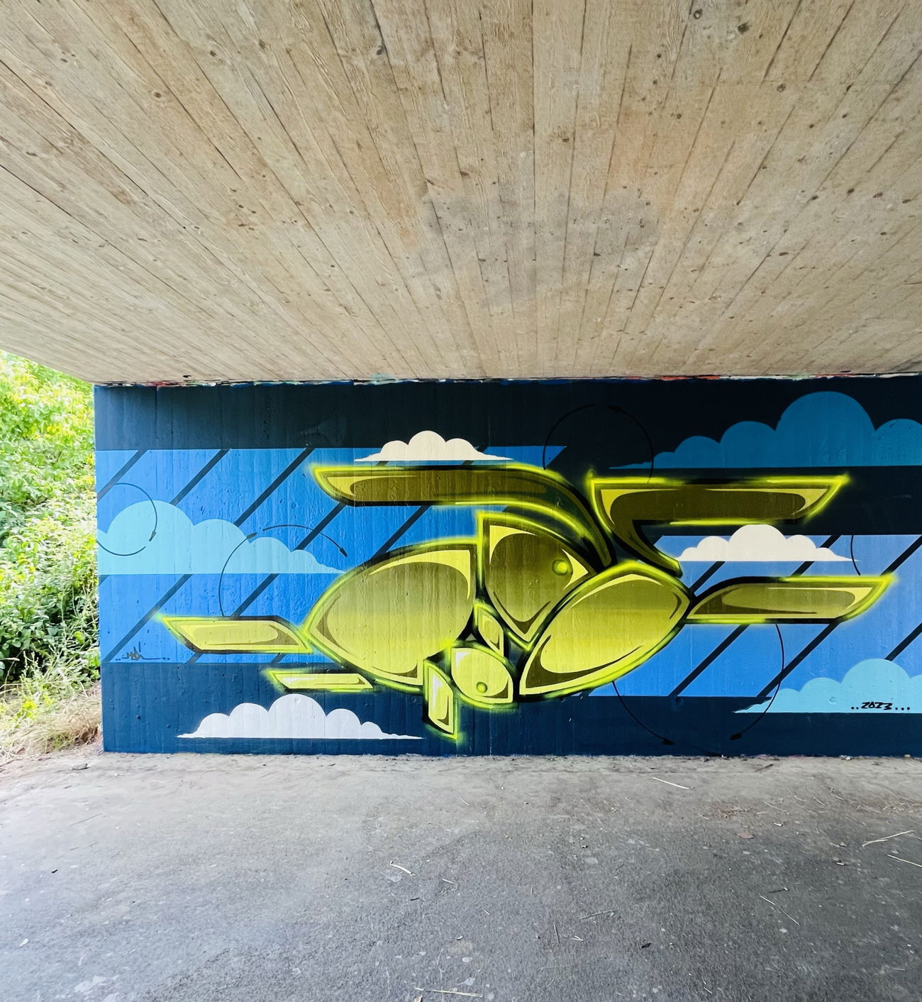 Graffiti Wall - Photo by modiaoc