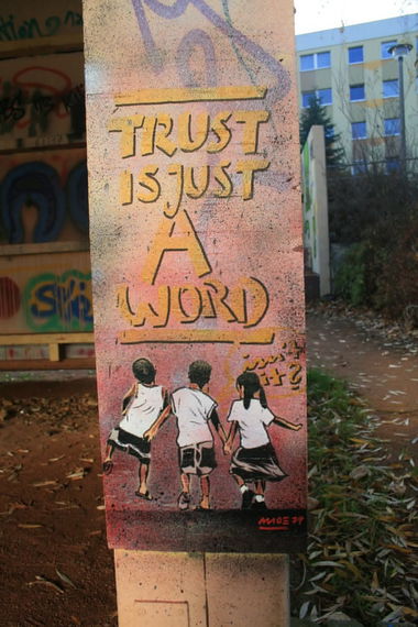 Graffiti Street Art in Dresden - Photo by moe79 - kids, life, streetart