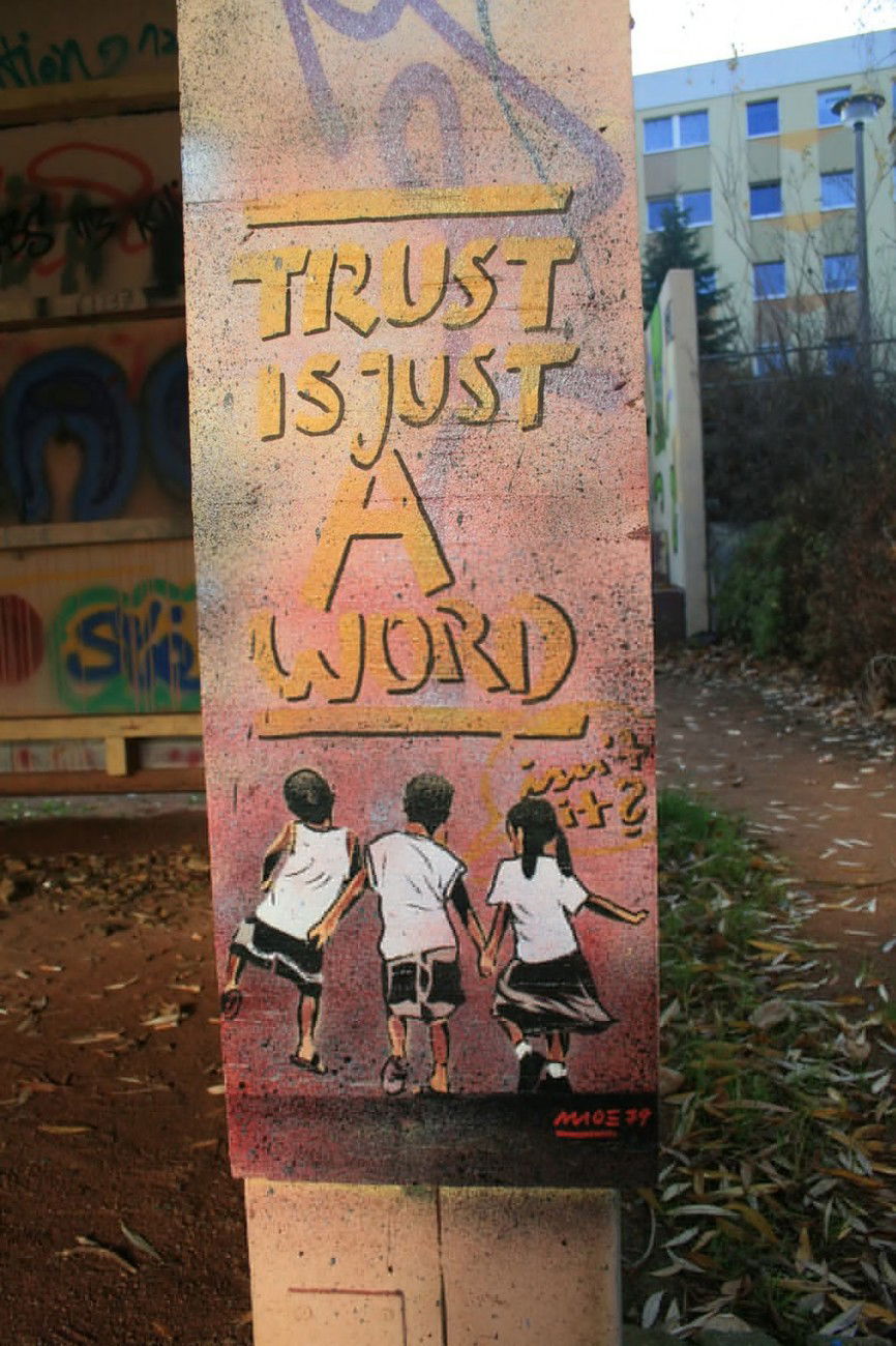 Graffiti Street Art in Dresden - Photo by moe79 - kids, life, streetart