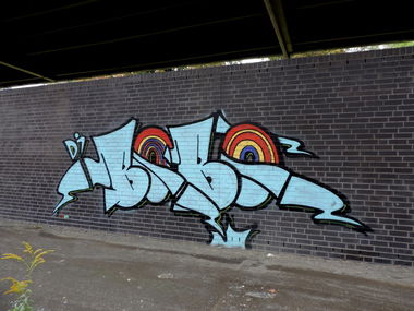 Graffiti Bombing in Kassel - Photo by mois - dj, bobo, djbobo (2011)