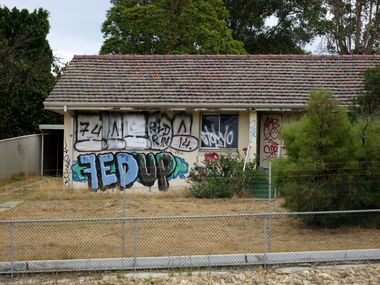 Graffiti Bombing - Photo by mois - 7edup