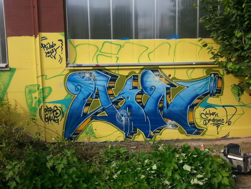 Graffiti Wall in Dresden - Photo by monstar - mon (2013)