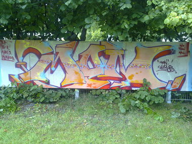 Graffiti Wall - Photo by monstar