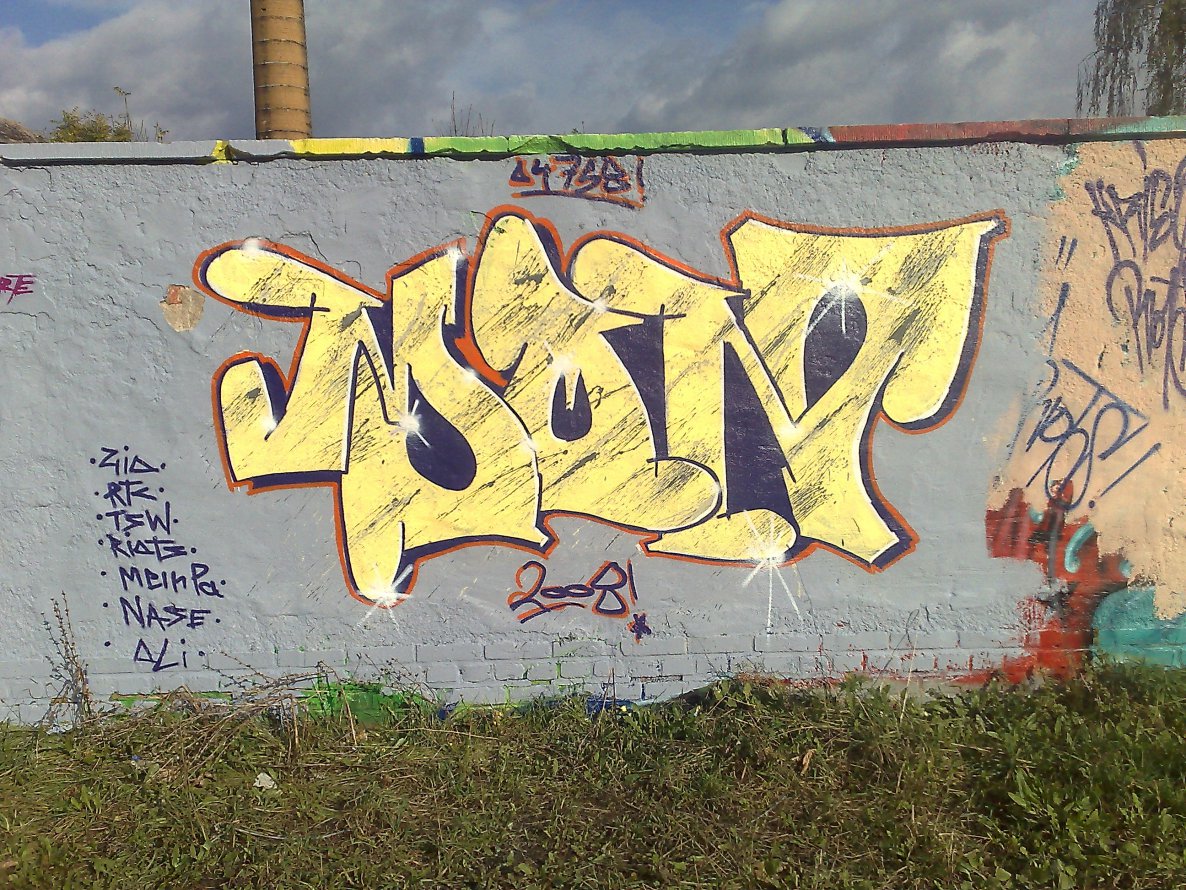 Graffiti Wall - Photo by monstar