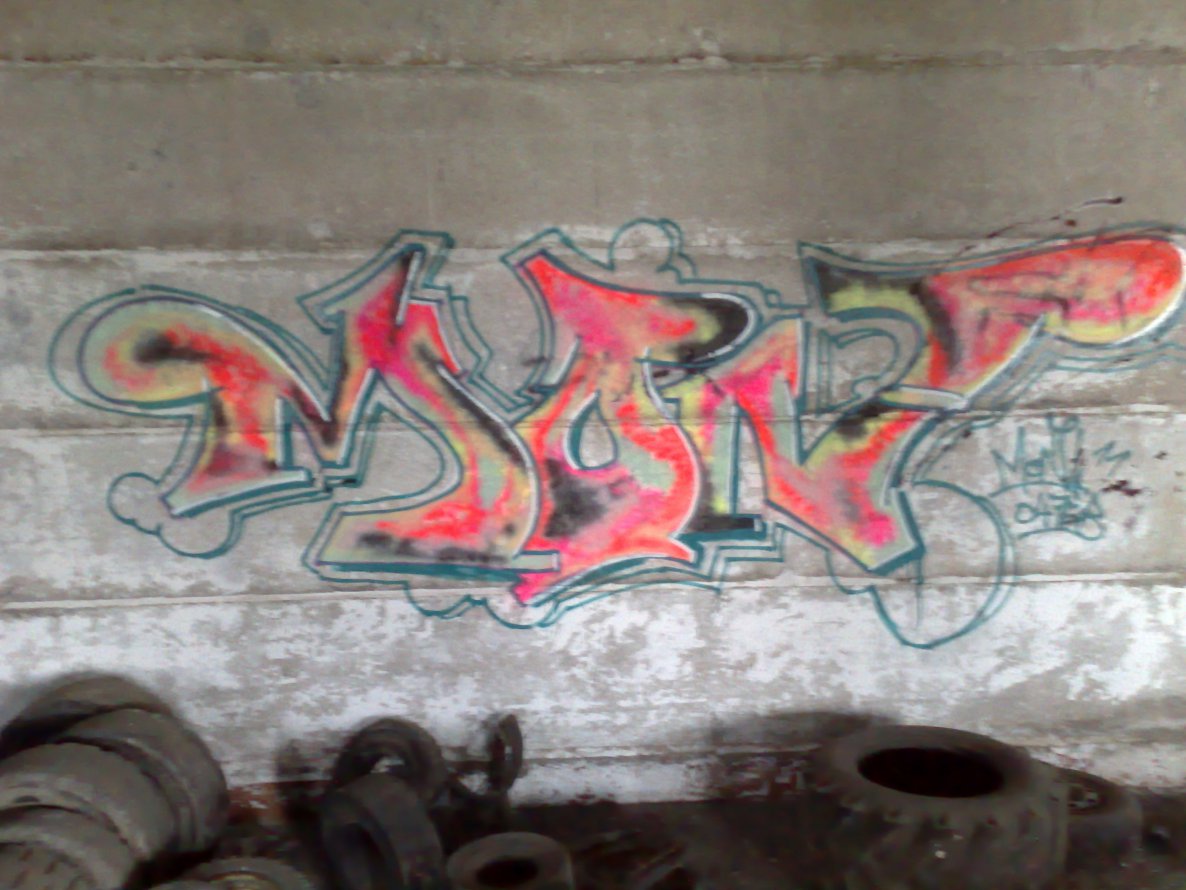 Graffiti Wall - Photo by monstar