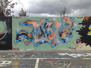 Graffiti Wall - Photo by monstar