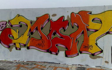 Graffiti Wall - Photo by monstar