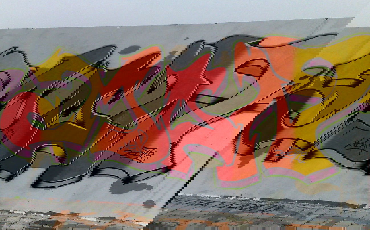 Graffiti Wall - Photo by monstar