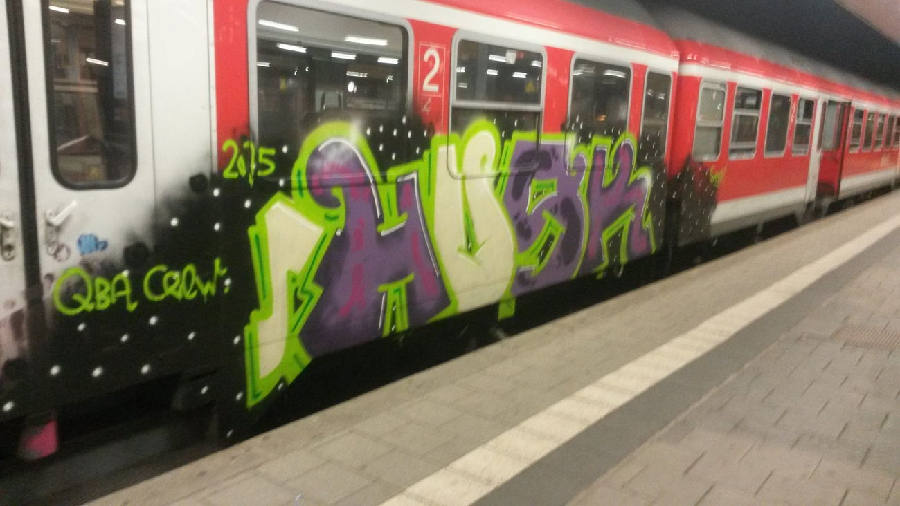 Graffiti Train - Photo by montanablacks - husk (2015)