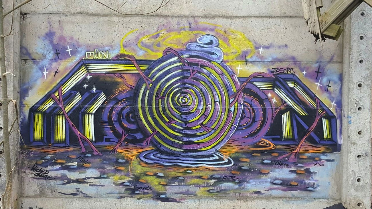 Graffiti Wall in Bergenauf rügen - Photo by moon - MoonPlusminusnull (2016)