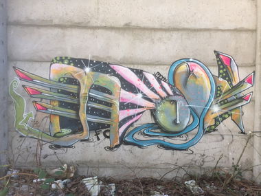 Graffiti Wall - Photo by moon - moon (2017)